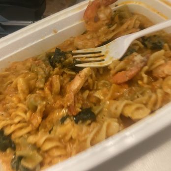 Royal Bistro - Italian Near Me - Etobicoke, Ontario