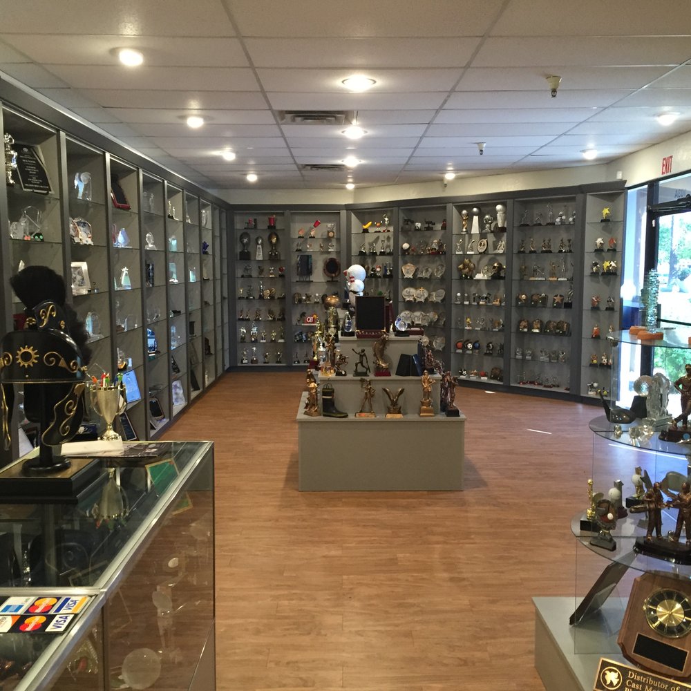 Tempe Trophy - Inside displays. - Trophy Shops Near Me - Tempe, Arizona Tempe Trophy - Inside displays. - Trophy Shops Near Me - Tempe, Arizona