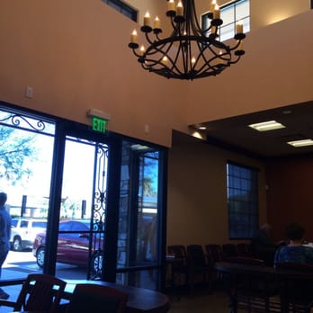 Camelback Dermatology & Skin Surgery - Front waiting room - Dermatologists Near Me - Phoenix, Arizona