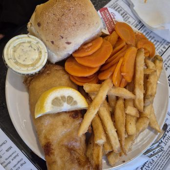 Anna Mae's Bakery & Restaurant - Fish & chips with a bun & tartar sauce - Canadian (New) Near Me - Millbank, Ontario