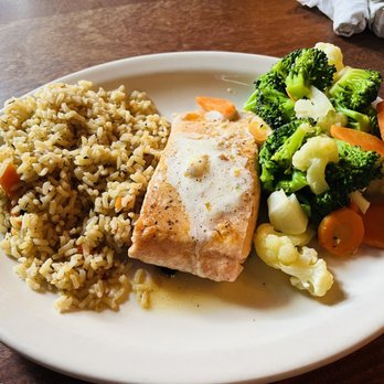 Mo's Irish Pub - Citrus-glazed salmon - Irish Near Me - Cypress, Texas