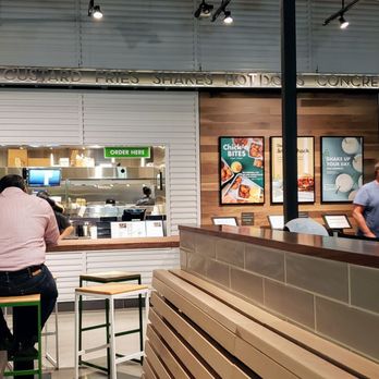 Shake Shack Old Town - Fast Food Near Me - Dallas, Texas Shake Shack Old Town - Fast Food Near Me - Dallas, Texas