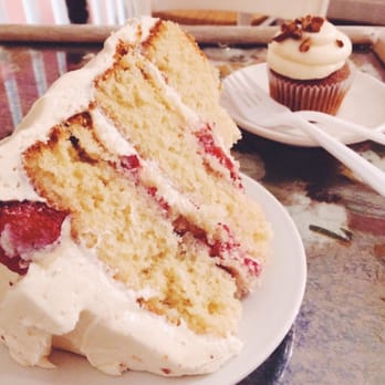 The Cakeroom - Strawberry Cake and Hummingbird Cupcake - Cupcakes Near Me - Washington, DC, District of Columbia The Cakeroom - Strawberry Cake and Hummingbird Cupcake - Cupcakes Near Me - Washington, DC, District of Columbia
