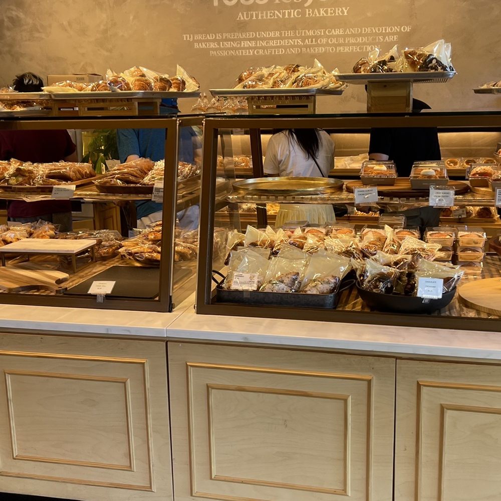 Tous Les Jours - a display of baked goods - Bakeries Near Me - Beaverton, Oregon Tous Les Jours - a display of baked goods - Bakeries Near Me - Beaverton, Oregon