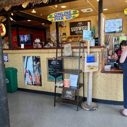 Beach Hut Deli - The walk up