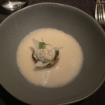Showroom Restaurant - Modern European Near Me - Munich, BY Showroom Restaurant - Modern European Near Me - Munich, BY