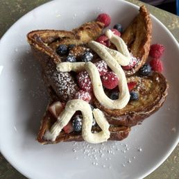 French toast with berries French toast with berries