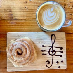 Lola Sabor y Café - A work of art!