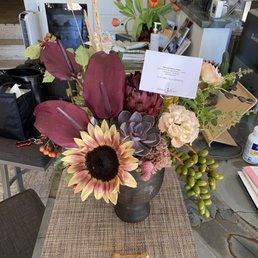 Floral arrangement with Hawaiian tropicals Floral arrangement with Hawaiian tropicals
