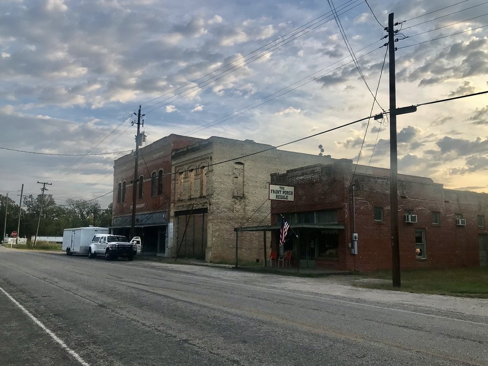 THE GLEN FLORA EMPORIUM Updated October 2024 40 Photos 103 Bridge St, Glen Flora, Texas