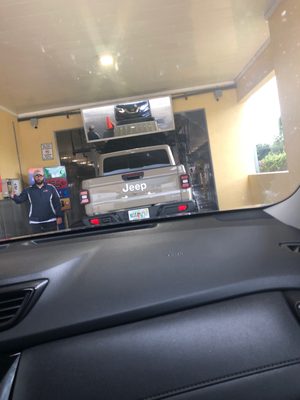 Bay Breeze Car Wash 7510 N Dale Mabry Hwy Tampa Fl Car Washes Mapquest