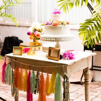 Rock Dimension - Cake table. Photo by Jack Rodriguez. - Wedding Planning Near Me Rock Dimension - Cake table. Photo by Jack Rodriguez. - Wedding Planning Near Me
