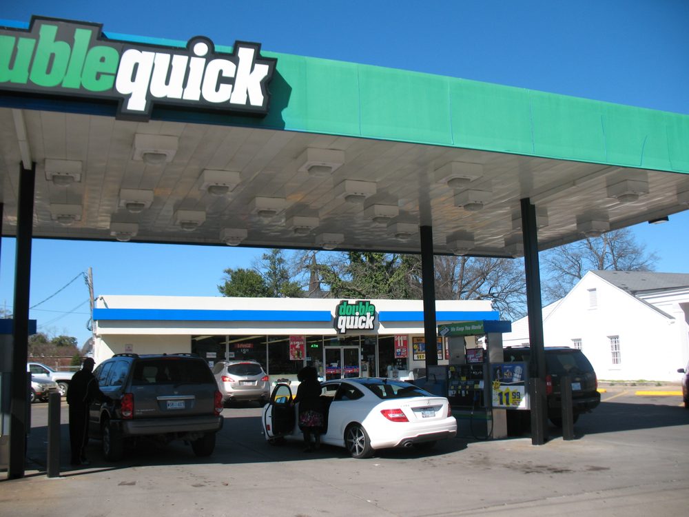 DOUBLE QUICK 229 S Broadway St, Greenville, Mississippi Convenience