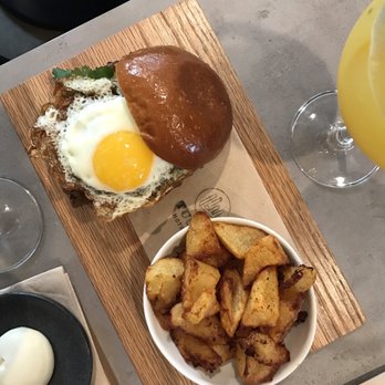 Tuck Hotel - Brisket sandwich - Hotels Near Me - Los Angeles, California Tuck Hotel - Brisket sandwich - Hotels Near Me - Los Angeles, California