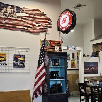 Chris' Cafe - Cafes Near Me - Clearfield, Utah