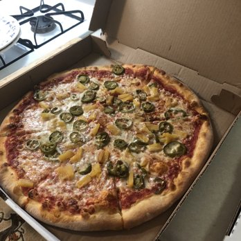 Izzy's NY Pizza - Pizza Near Me - Lilburn, Georgia
