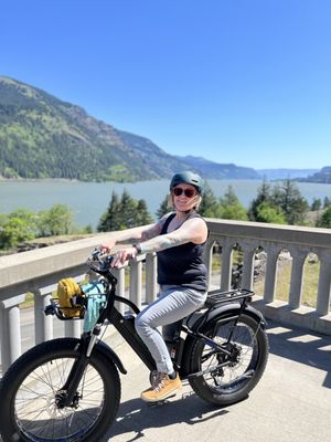 Starvation Creek Falls by null