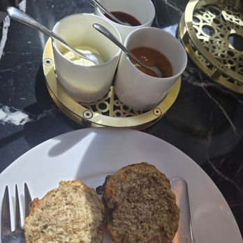 Jean-Georges - Scones and fruit preserves - Asian Fusion Near Me - London, XGL