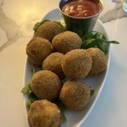 Fried Mozzarella Bites