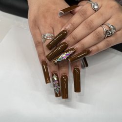 Starlight Nails & Spa - Long nails never wrong