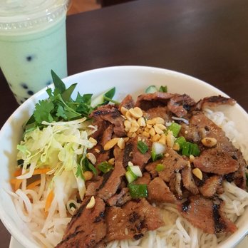 Four Sisters Grill - Grilled Lemongrass Pork Noodles - Vietnamese Near Me - Arlington, Virginia Four Sisters Grill - Grilled Lemongrass Pork Noodles - Vietnamese Near Me - Arlington, Virginia