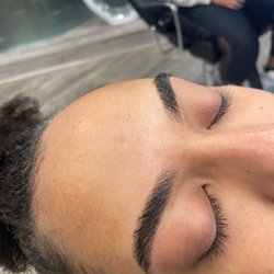 Zara Brow Bar - Eyebrow threading by T