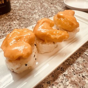 Dakara Sushi - Dakara Special roll - Japanese Near Me - Whittier, California Dakara Sushi - Dakara Special roll - Japanese Near Me - Whittier, California