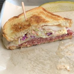 Corned beef Reuben
