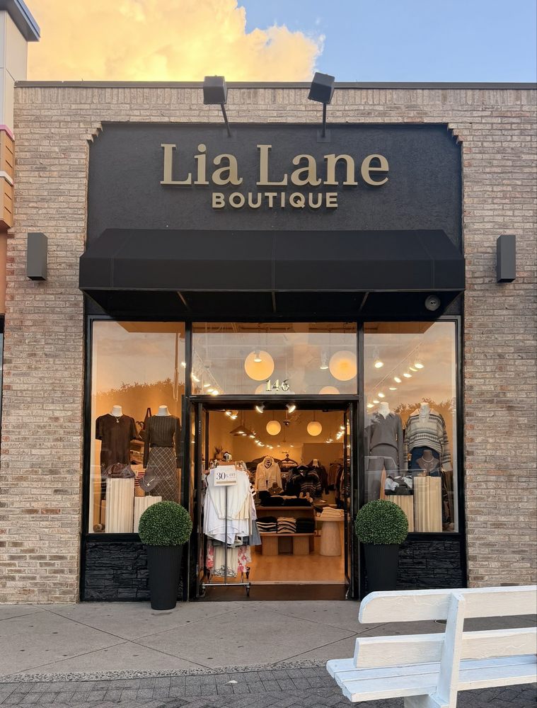 Lia Lane Boutique Logo