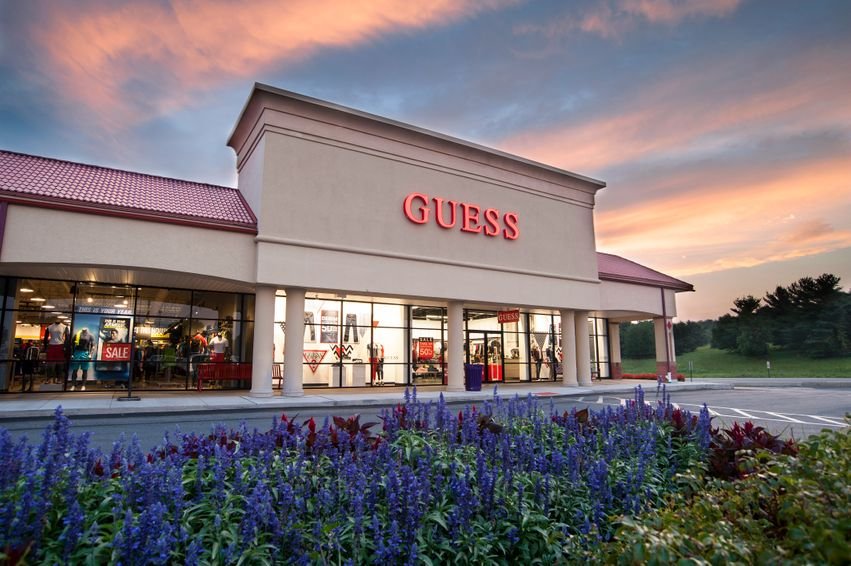 TANGER OUTLETS HERSHEY Updated September 2024 43 Photos & 64 Reviews 46 Outlet Sq, Hershey