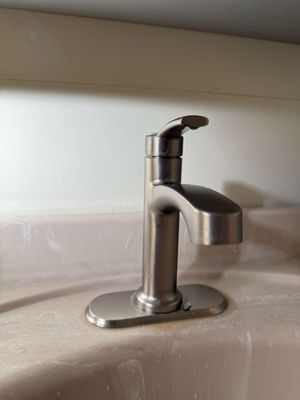 QuickFix Gentleman Logo