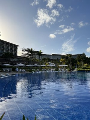Halekulani Okinawa by null