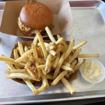 Black Label Burger Company - Black label cheese burger, tallow fries and aioli sauce. - Burgers Near Me - Las Vegas, Nevada Black Label Burger Company - Black label cheese burger, tallow fries and aioli sauce. - Burgers Near Me - Las Vegas, Nevada