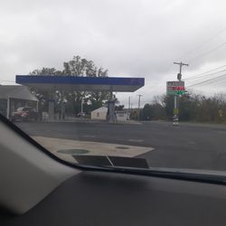 U S Gas - Along Sumneytown Pike