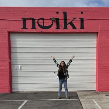 Neiki Solana Beach - Neiki and the new painted sign! - Gift Shops Near Me - Solana Beach, California Neiki Solana Beach - Neiki and the new painted sign! - Gift Shops Near Me - Solana Beach, California
