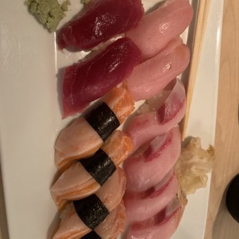Yanagi Sushi - Nigiri.. 1 order or Toro, 4 Hamachi, 1 Maguro, 2 Sake Belly, amazing cuts and perfectly fresh. - Japanese Near Me - Honolulu, Hawaii Yanagi Sushi - Nigiri.. 1 order or Toro, 4 Hamachi, 1 Maguro, 2 Sake Belly, amazing cuts and perfectly fresh. - Japanese Near Me - Honolulu, Hawaii