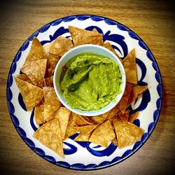 La Enchilada - Chips & Guacamole