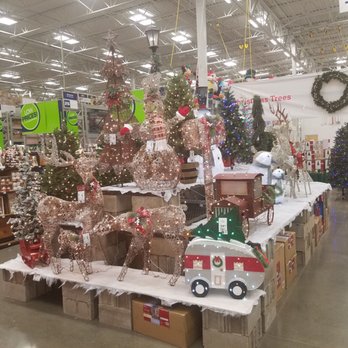 Lowe's Home Improvement - Hardware Stores Near Me - Chicago, Illinois