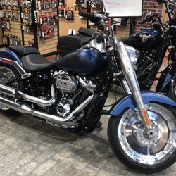 Gail's - The 2018 Fatboy. One of the most beautiful bikes I've ever seen.