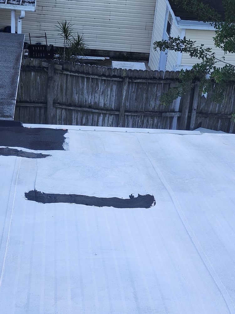 Slide of Duncan Roofing & Pressure Washing