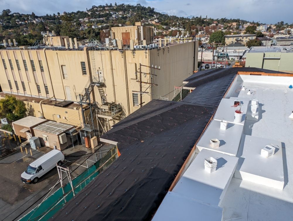 Slide of Q7 Roofing & Waterproofing