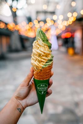 Photo of Premium Matcha Cafe Maiko - ホノルル, HI, US. Shogun Matcha Soft Serve