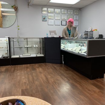 Brilliance Piercing - Jewelry Near Me - Vienna, Virginia Brilliance Piercing - Jewelry Near Me - Vienna, Virginia