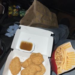 McDonald's - Chicken 10 pc. Chicken McNuggets Meal