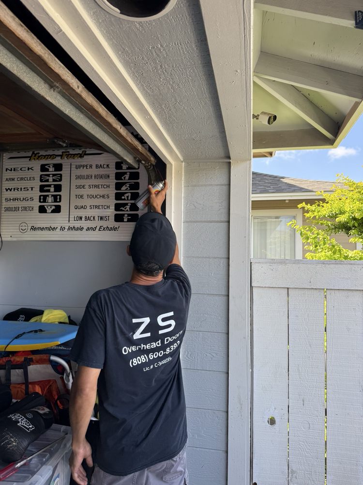 ZS Overhead Doors Photo