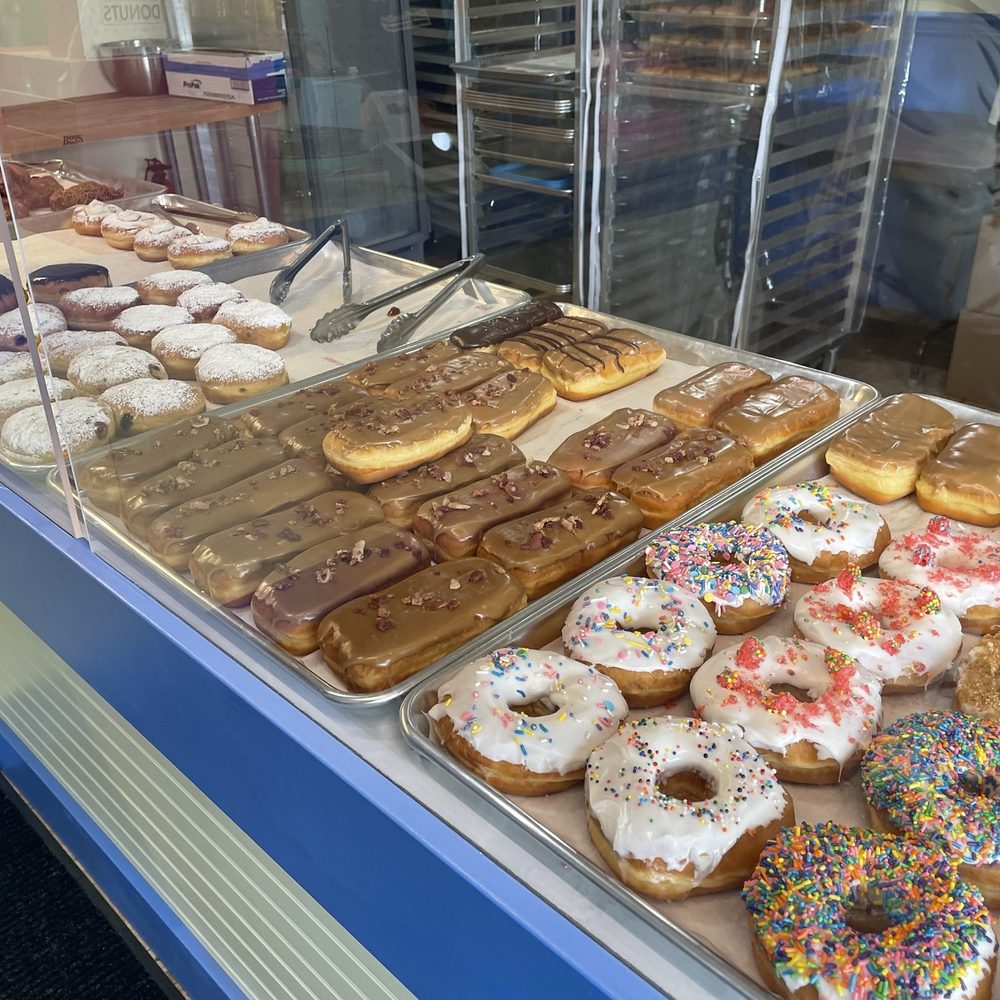 Blue Mountain Donut Company - Maple bars, bacon maple bars, chocolate bars, nerds candy donuts, sprinkled donuts - Donuts Near Me - Joseph, Oregon