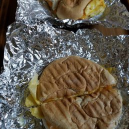 2 Scrambled Eggs Sandwich