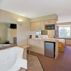 Microtel Inn & Suites by Wyndham Burlington - One King Bed Hot Tub Suite