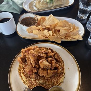 Hatch Cantina - Breakfast burrito  3/5, chips and salsa  5/5, and popcorn and corncakes  2.5/5 - Bars Near Me - Seattle, Washington