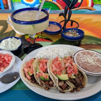 Mariscos La Playa - Mexican Near Me - Santa Fe, New Mexico